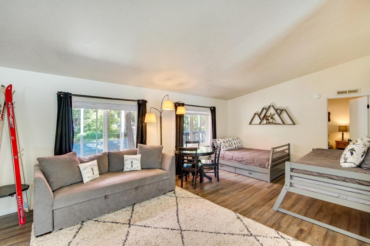 Riverfront Home With Deck, Near Mount Rainier! 帕克伍德 外观 照片